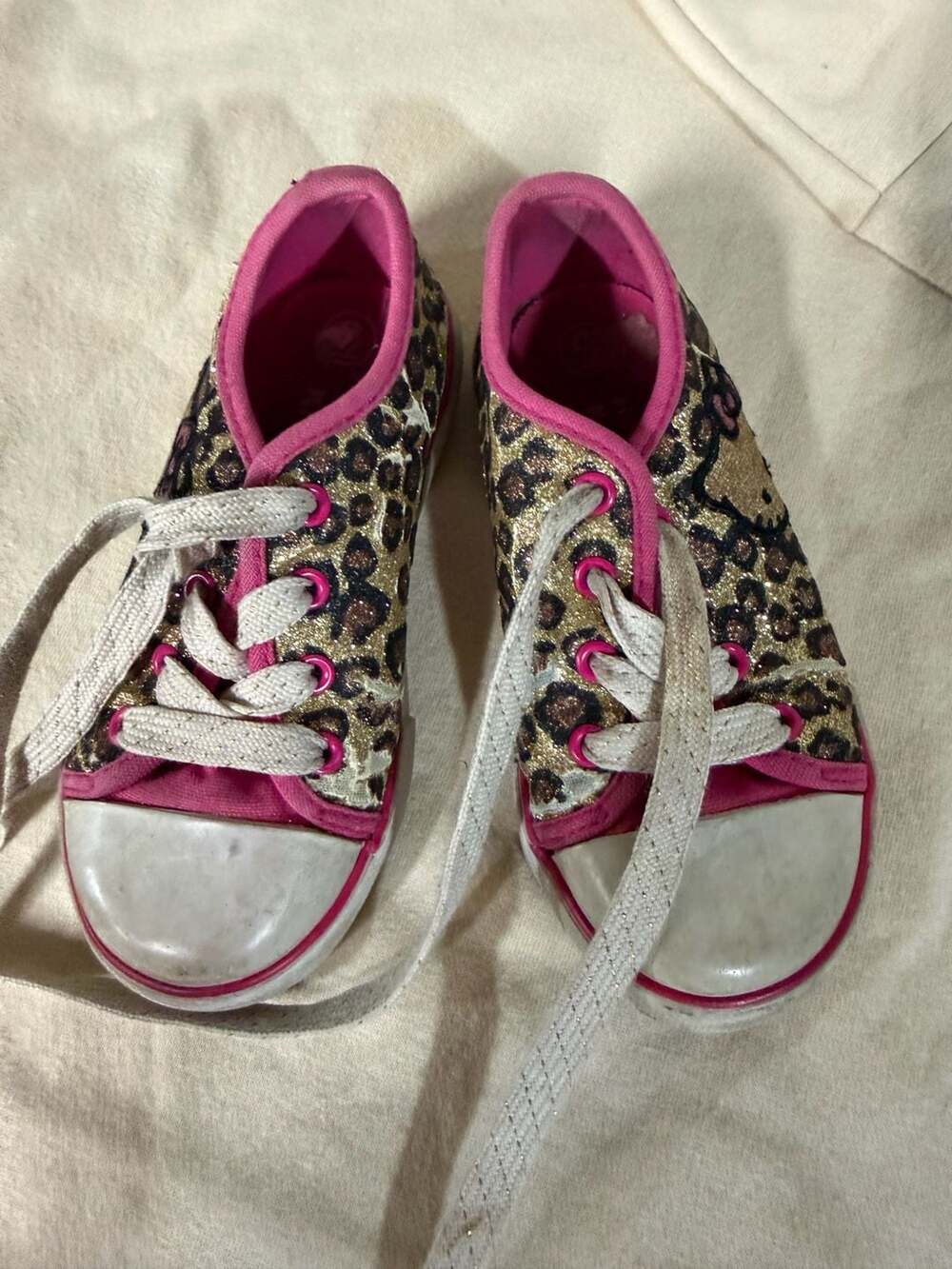 Hello Kitty Girls Glitter Leopard Print Sneakers with Pink Trim